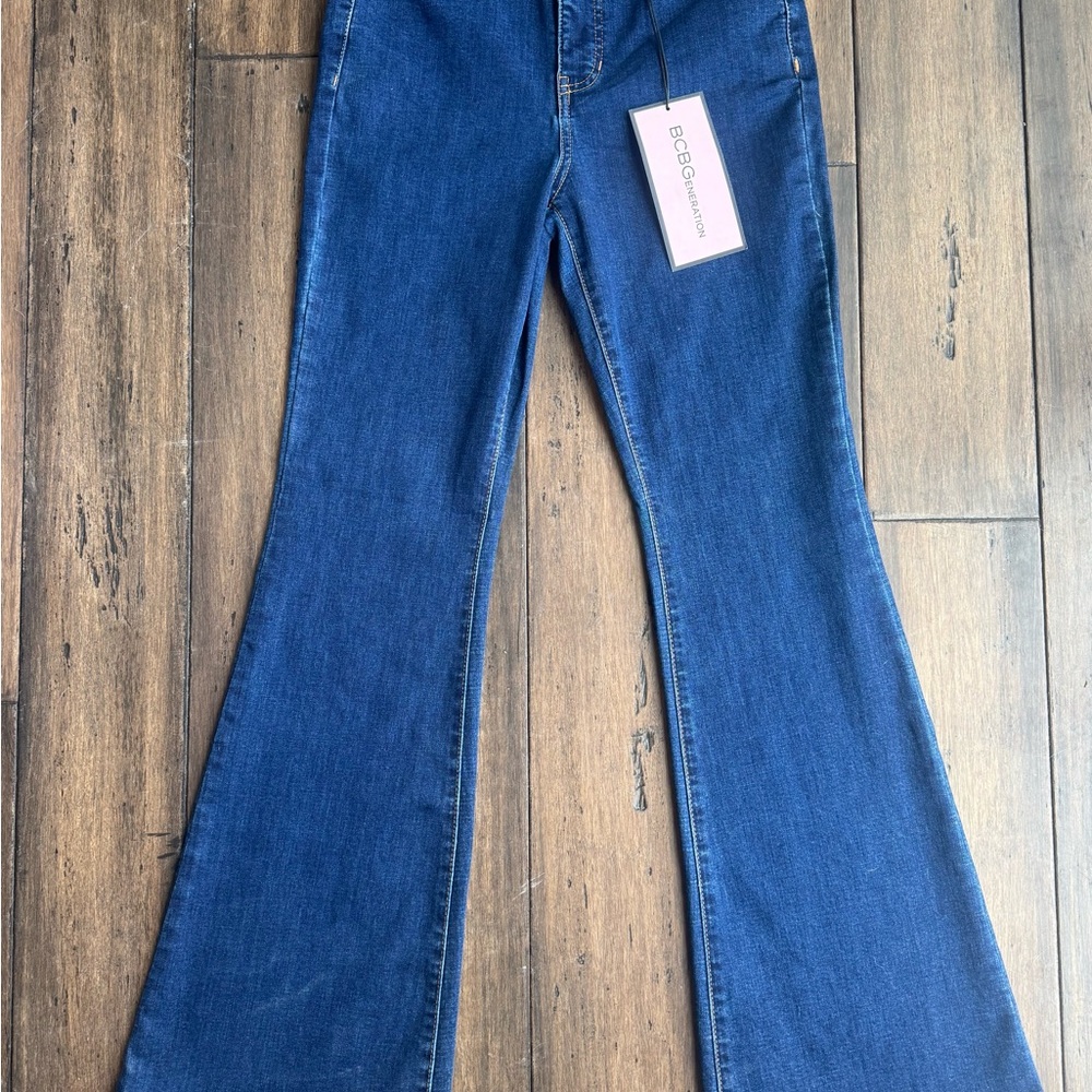 NWT BCBGeneration Women's Blue Flare Jeans SZ 5/27